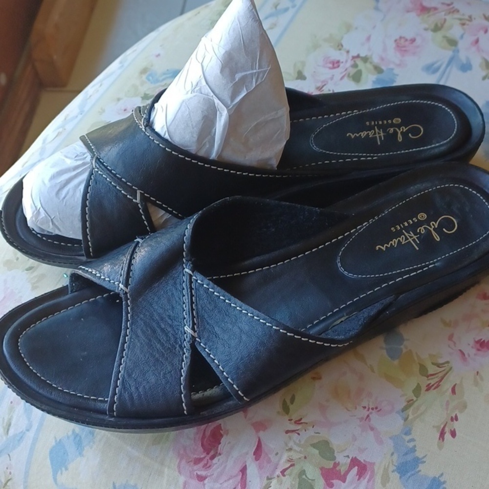 Cole Haan Nike Air Wedge Sandals 8. 5